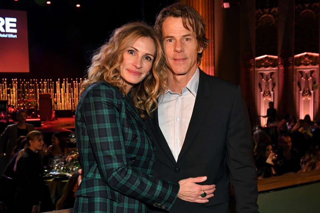 julia roberts husband Daniel Moder